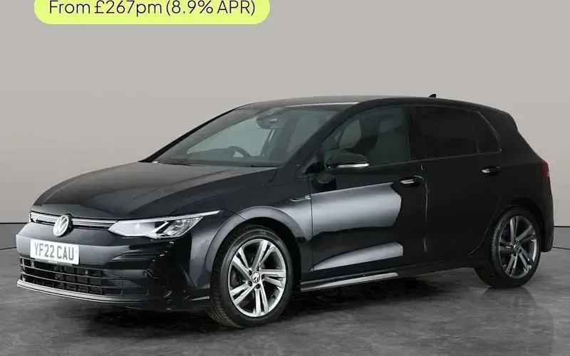 Second-hand VW Golf VIII R-line 150 CP (110 kW) 2024 Hatchback