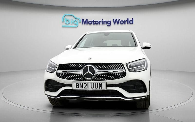 Second-hand Mercedes GLC300e AMG line 306 CP (225 kW) 2022 Break