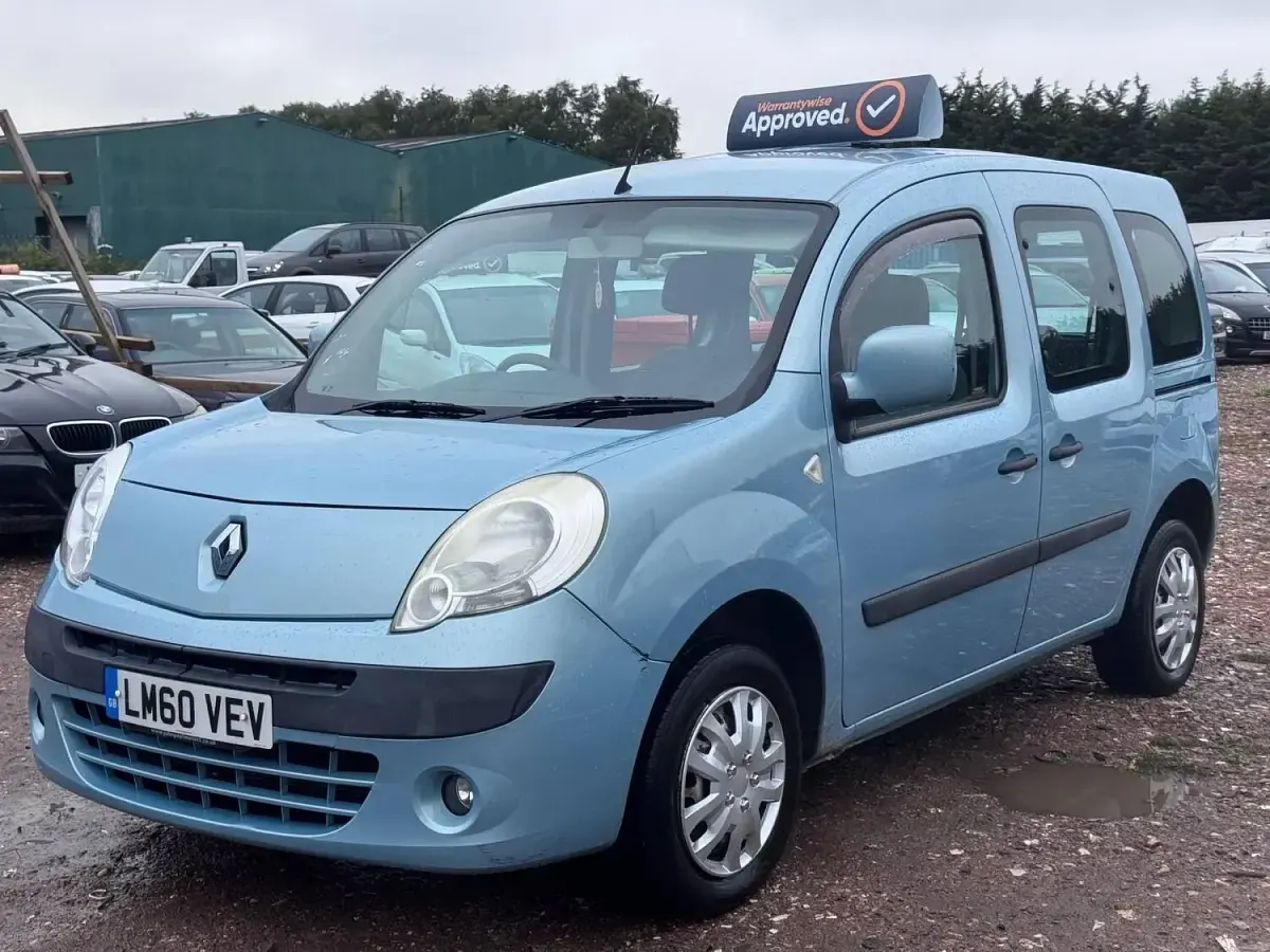 Used Renault Kangoo Expression 106 HP (77 kW) 2011 Blue MPV