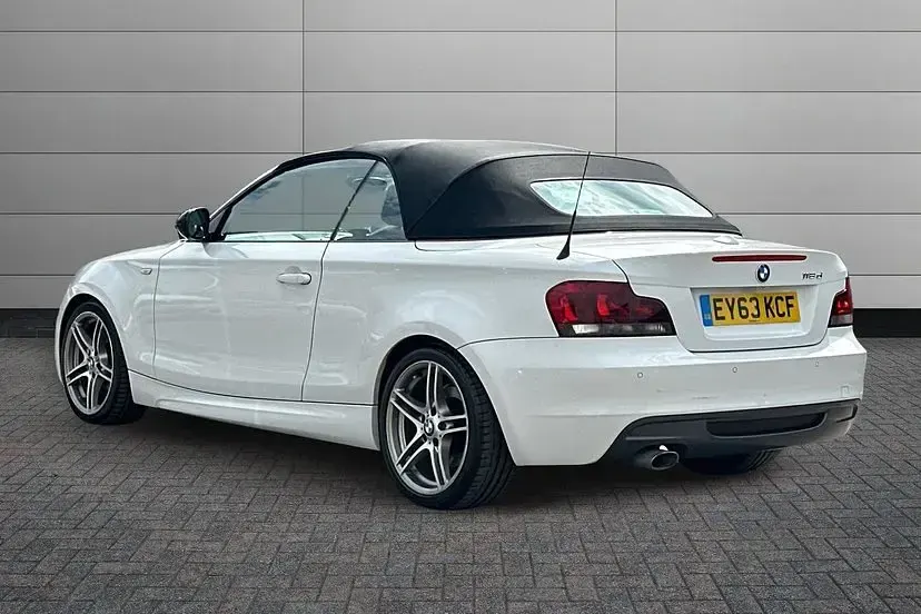 Used BMW 118 Cabriolet Sport Line 143 HP (105 kW) 2013 Alpine white Cabriolet