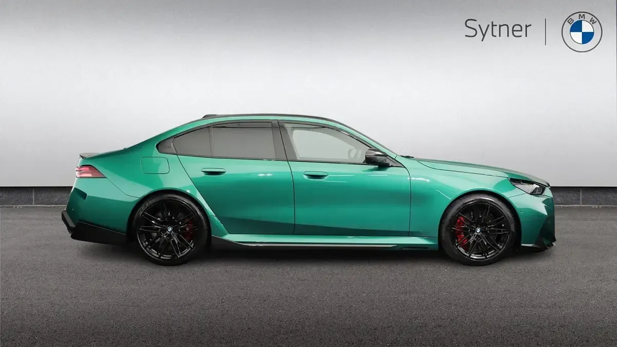 Used BMW M5 Comfort Edition 717 HP (527 kW) 2026 Green