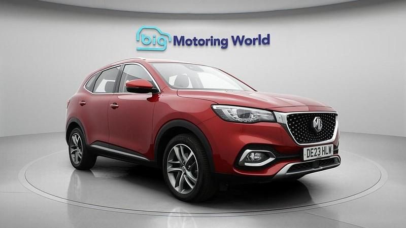 Used MG HS 2023 Red SUV