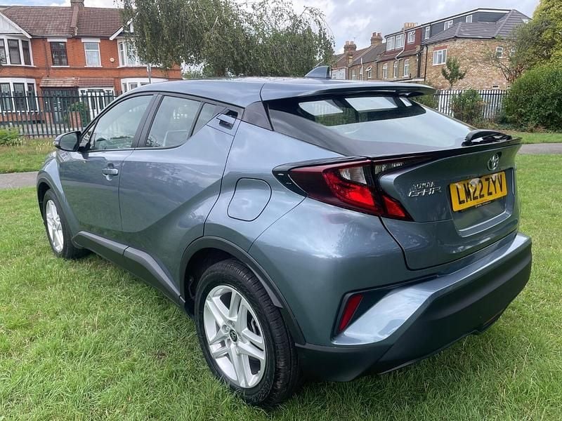 Second-hand Toyota C-HR 2022 Gri SUV