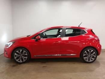 Used Renault Clio V Version S 90 HP (66 kW) 2021 Red Hatchback