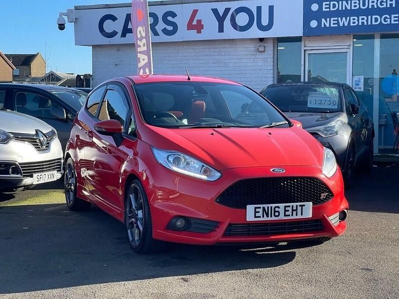 Used Ford Fiesta ST 182 HP (133 kW) 2016 Orange Hatchback