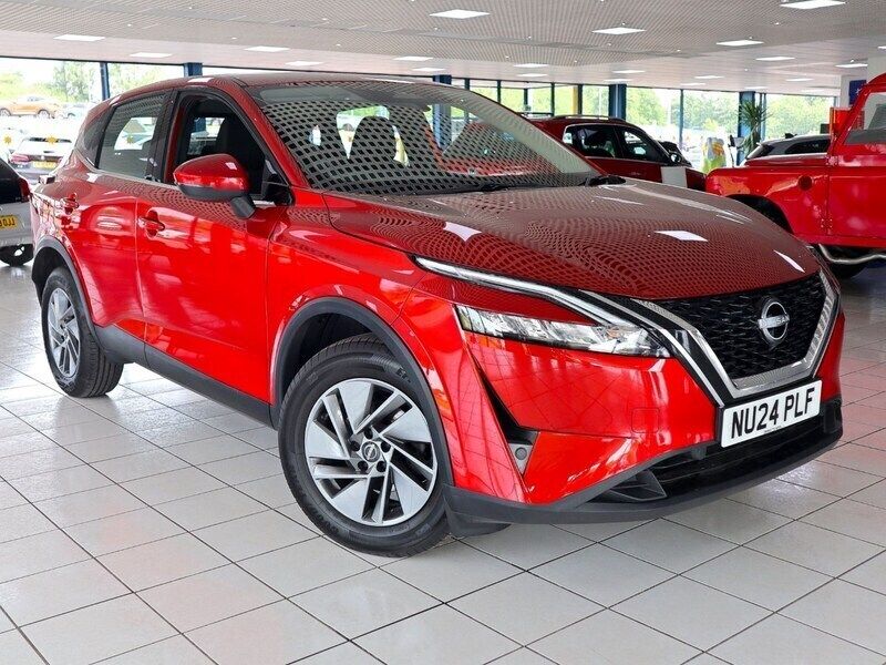 Fuji sunset red Used 2024 Nissan Qashqai Acenta Premium SUV | £18,189 (Good price) - Image 1/4