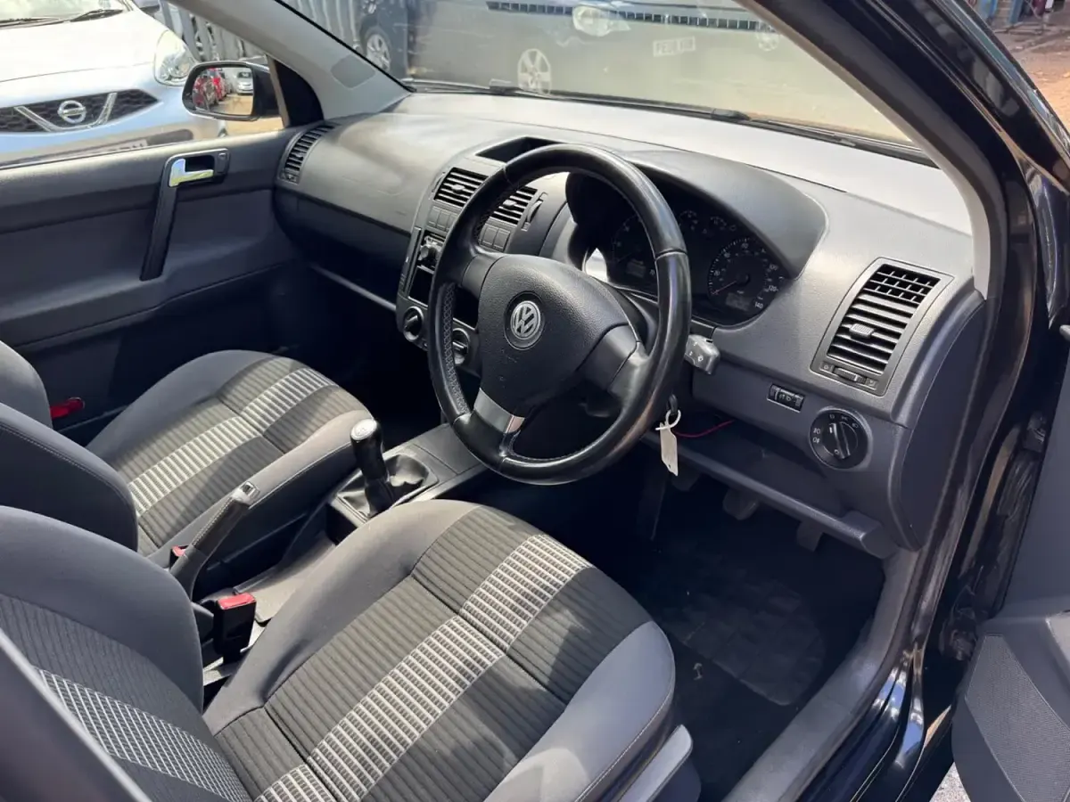 Used VW Polo Match 60 HP (44 kW) 2009 Black Hatchback