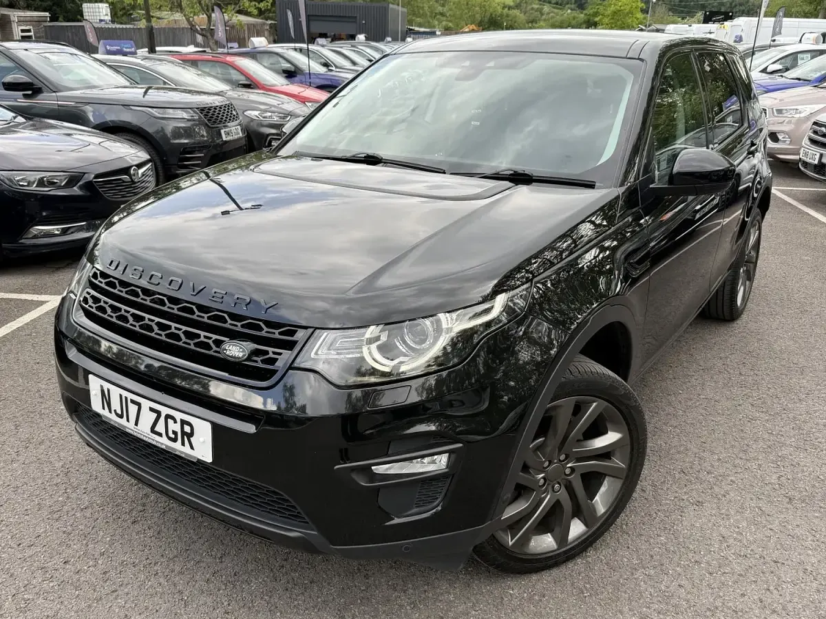 Used Land Rover Discovery Sport HSE Luxury 180 HP (132 kW) 2017 Black SUV