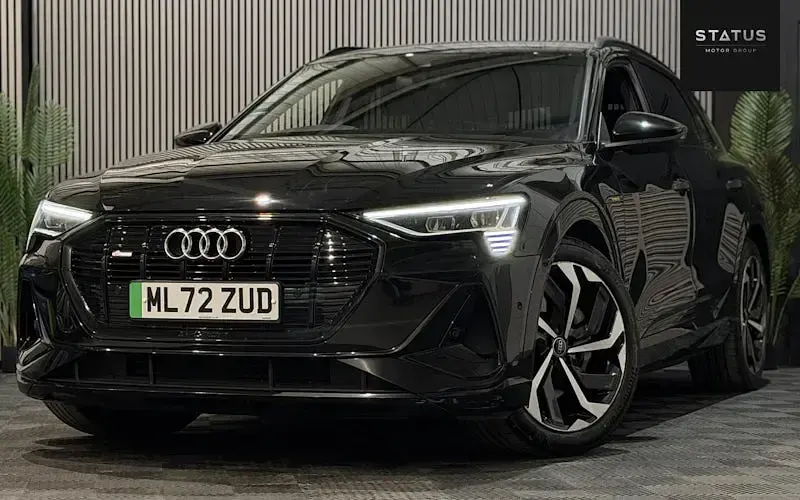 Second-hand Audi e-tron Black Edition 300 kW (408 CP) 2022 SUV
