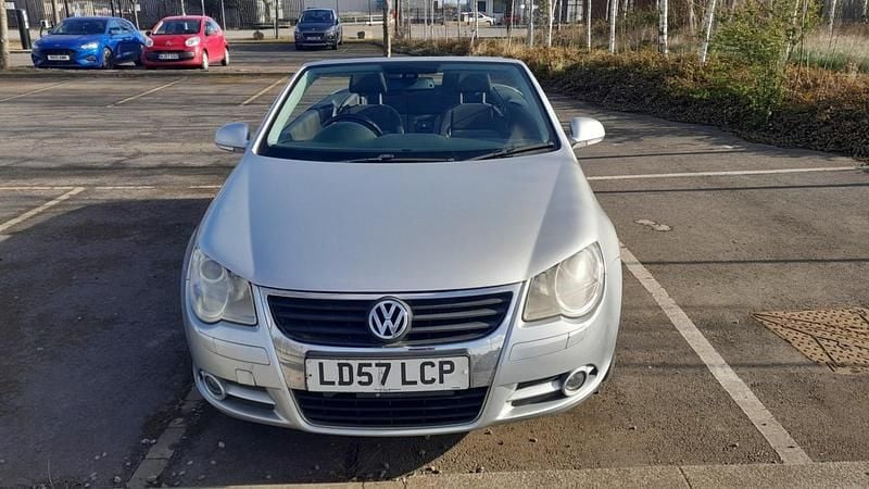 Begagnad VW Eos 2007 Silver Cab