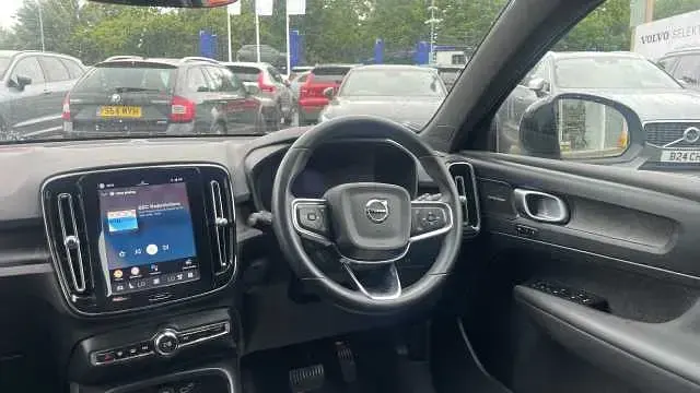 Used Volvo XC40 Ultimate 175 kW (238 HP) 2023 Blue SUV