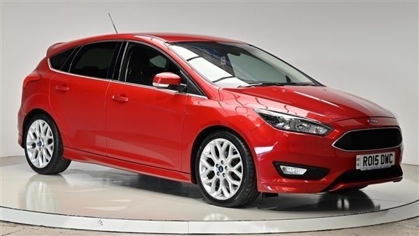 Red Used 2015 Ford Focus Zetec Hatchback | £9,180 (A bit pricey) - Image 1/1
