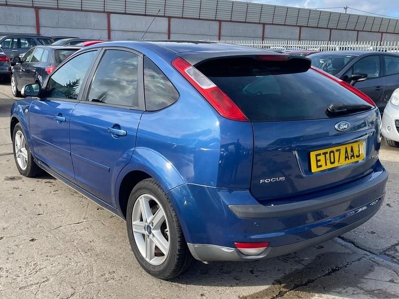 Used Ford Focus Titanium 145 HP (106 kW) 2007 Blue Hatchback