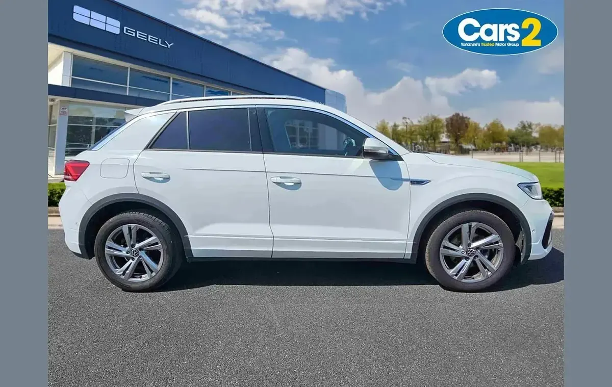 Used VW T-Roc R-line 150 HP (110 kW) 2023 White SUV
