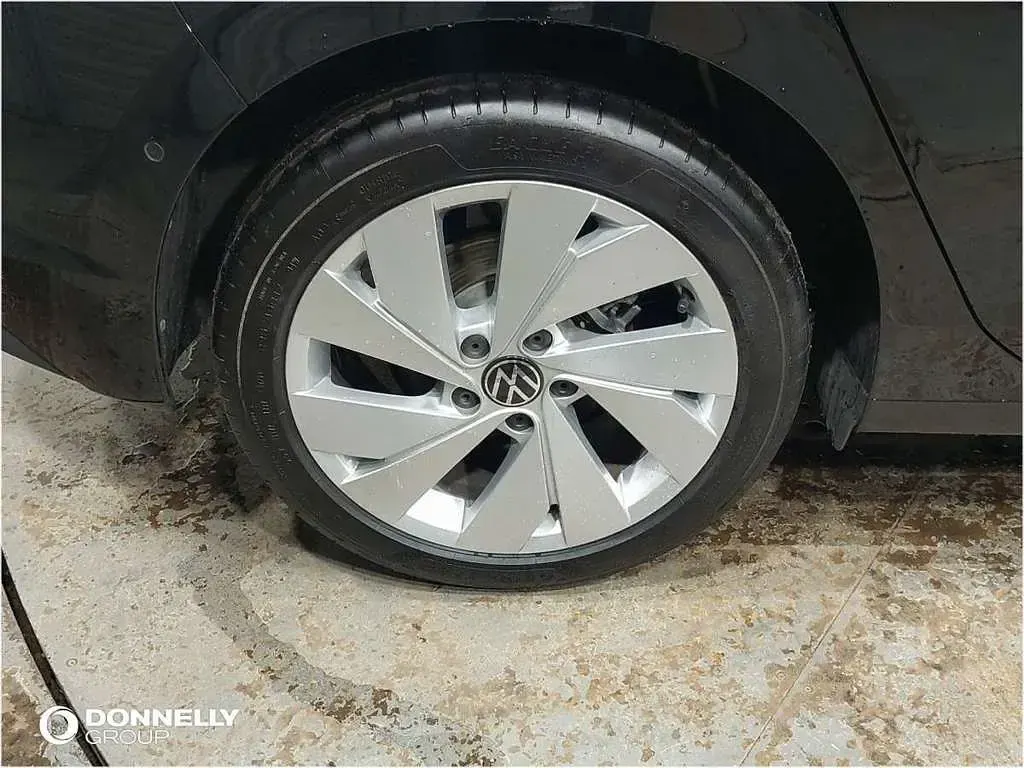 New VW Golf VIII Match 113 HP (83 kW) 2026 Black Hatchback