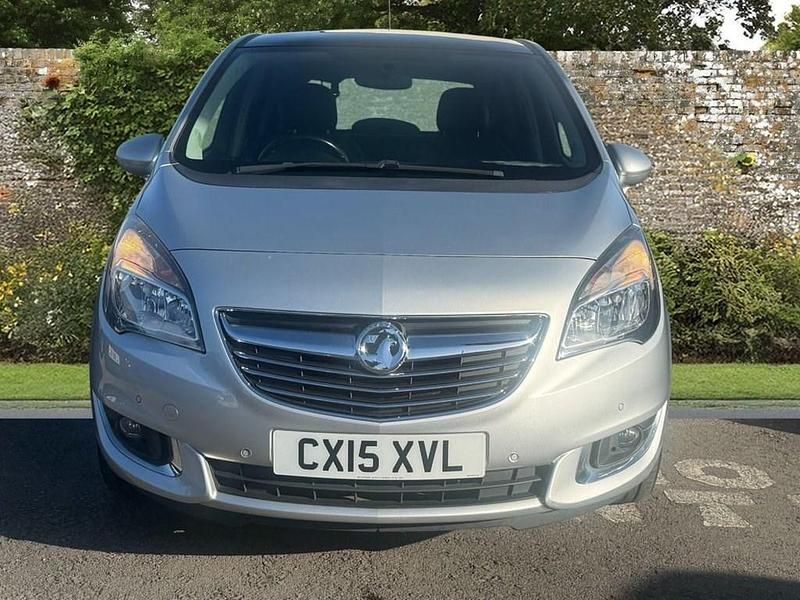 Second-hand Vauxhall Meriva 100 CP (73 kW) 2015 Argintiu Monovolum