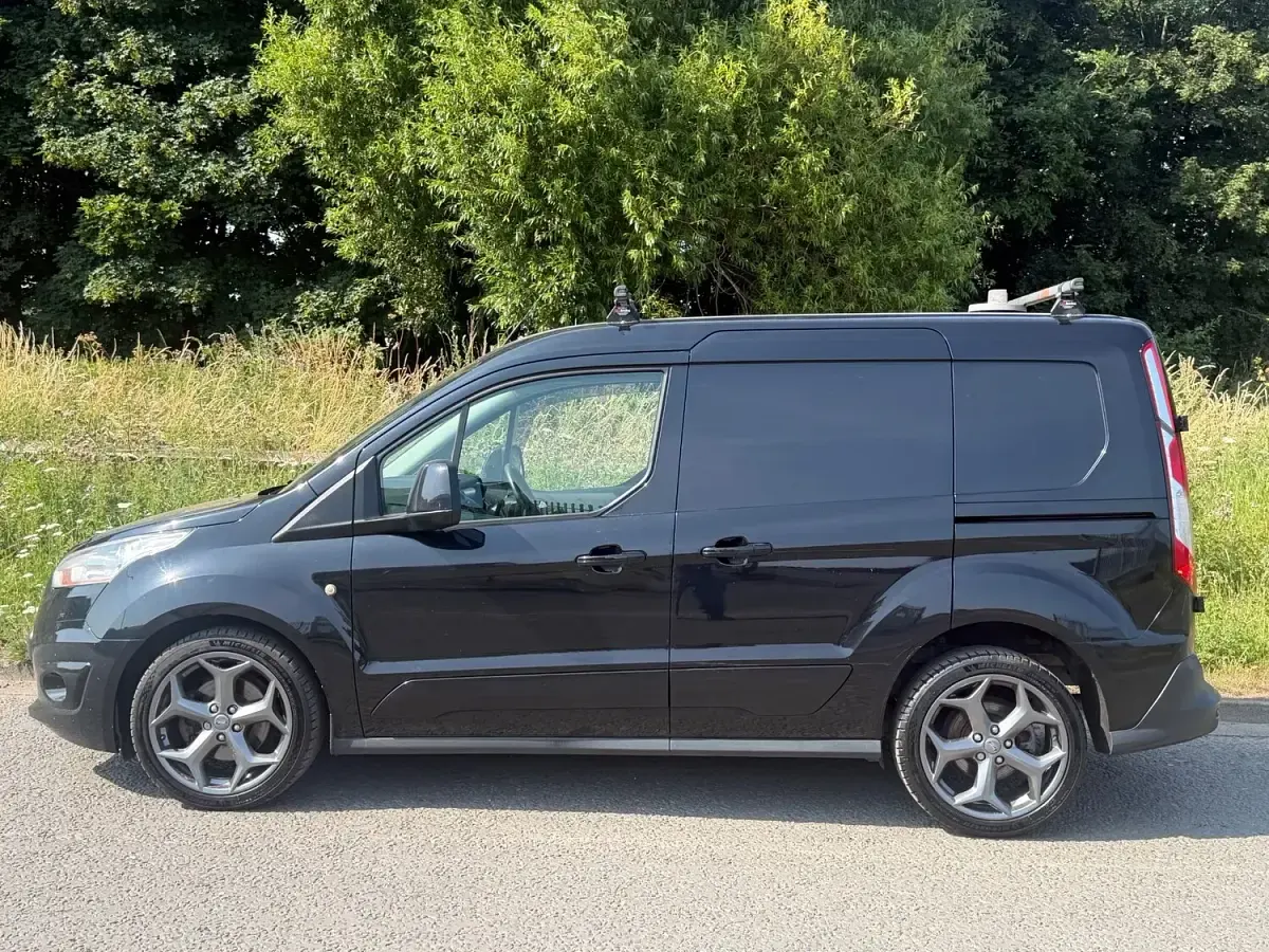 Used Ford Transit Limited 115 HP (84 kW) 2015 Black Van