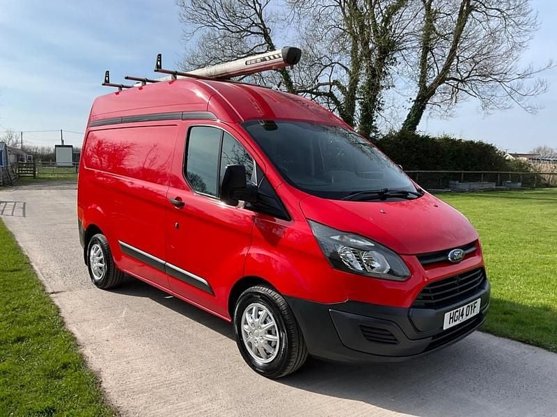 Used Ford Transit Custom 100 HP (73 kW) 2014 Red Van