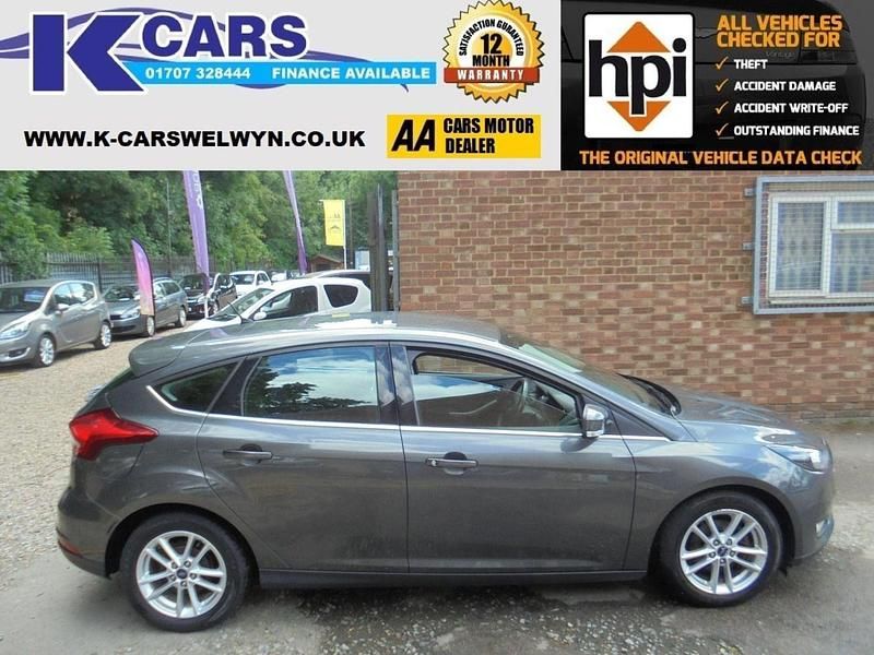 Grey Used 2015 Ford Focus Zetec Hatchback | £7,495 (Fair price) - Image 1/3