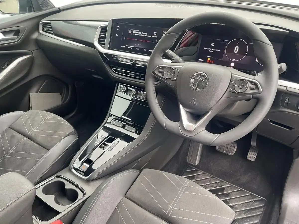 Used Vauxhall Grandland X Ultimate 128 HP (94 kW) 2024 Grey SUV