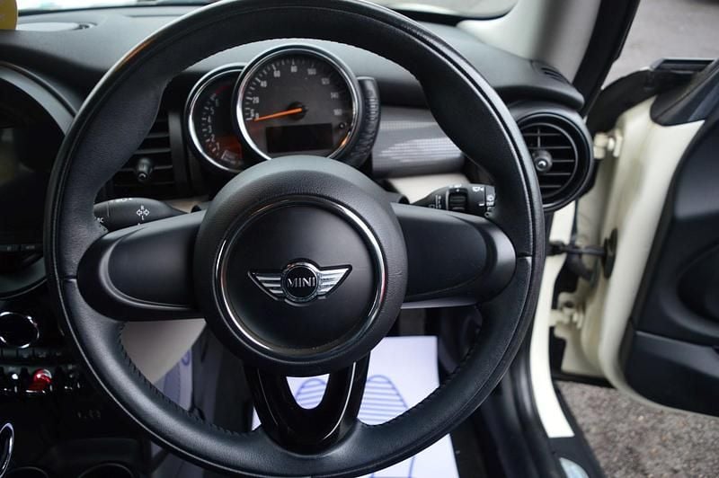 Used Mini ONE Hatch 2024 White Hatchback