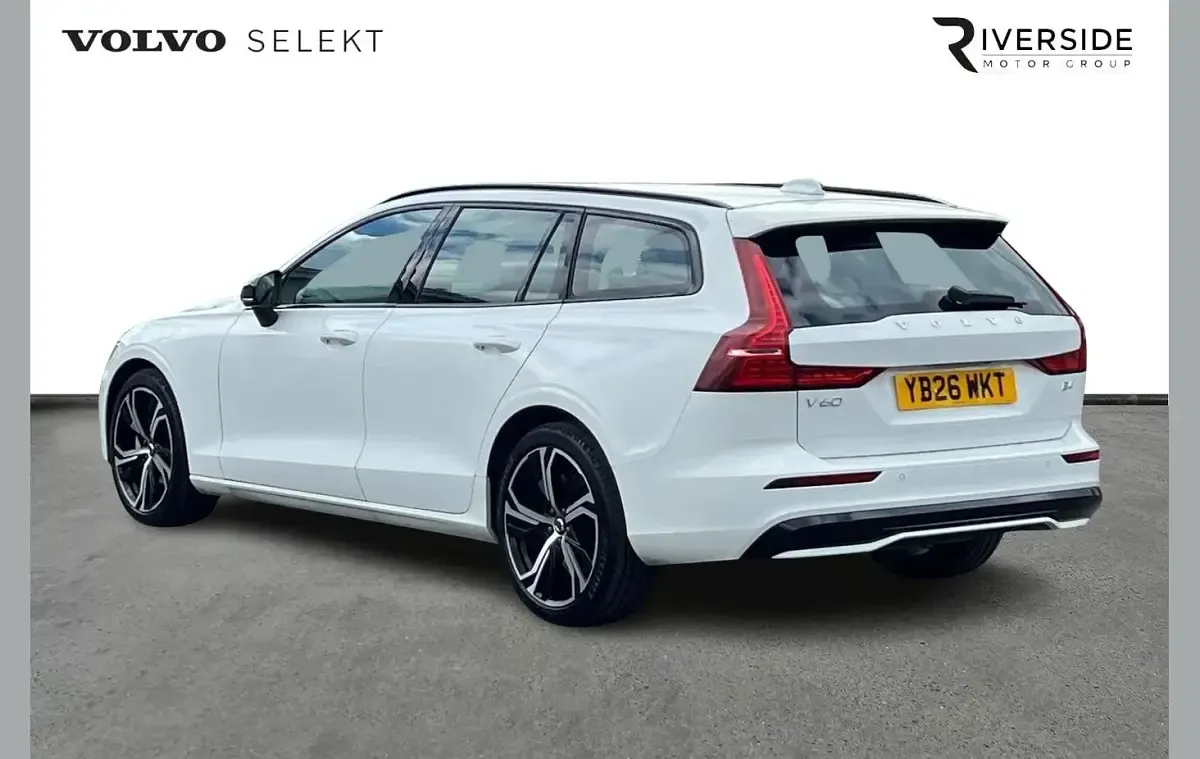 Used Volvo V60 Plus 197 HP (144 kW) 2026 Ice white Estate