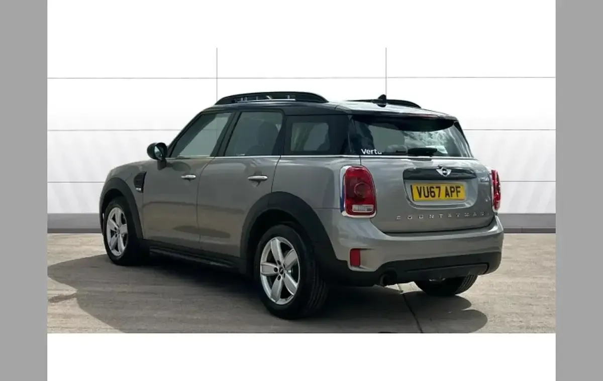 Used Mini Cooper Countryman 134 HP (98 kW) 2017 Silver SUV