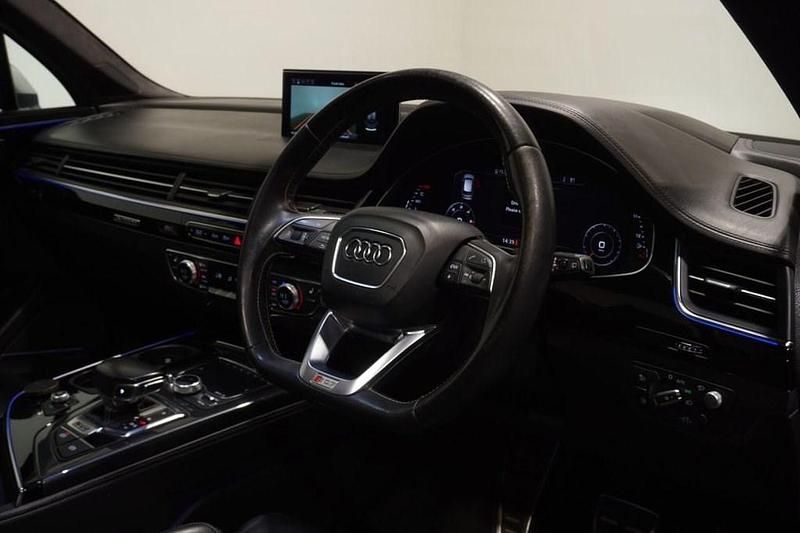 Used Audi SQ7 Advanced 435 HP (319 kW) 2018 Black SUV