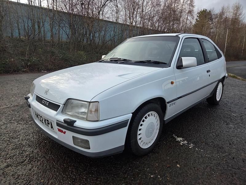 Used Vauxhall Astra 1991 White Hatchback