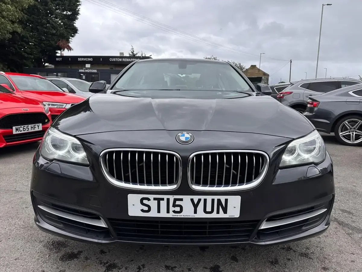 Used BMW 520 Comfort Edition 2015 Grey Sedan