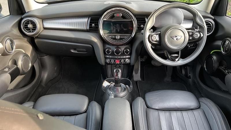 Used Mini Cooper S Exclusive 189 HP (139 kW) 2021 Black Hatchback