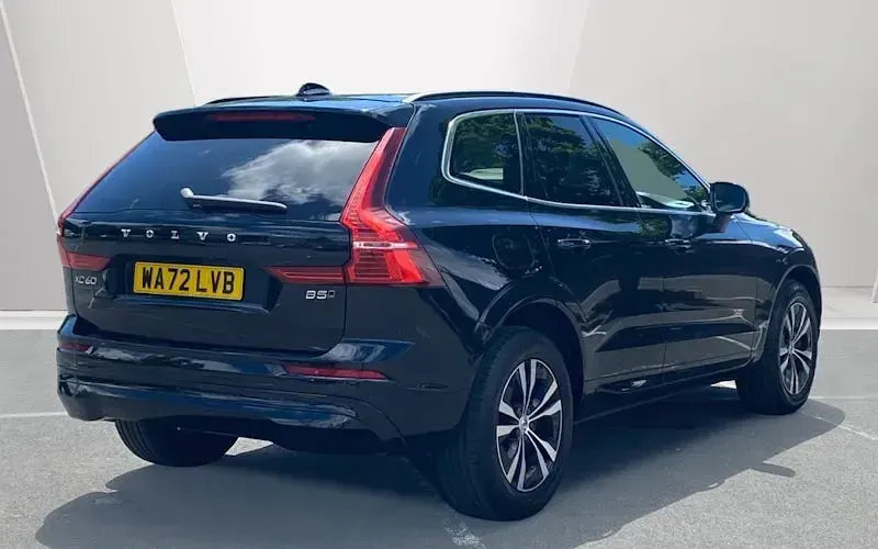 Used Volvo XC60 Core 250 HP (183 kW) 2024 SUV