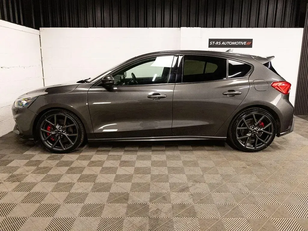 Used Ford Focus ST 280 HP (205 kW) 2019 Grey Hatchback