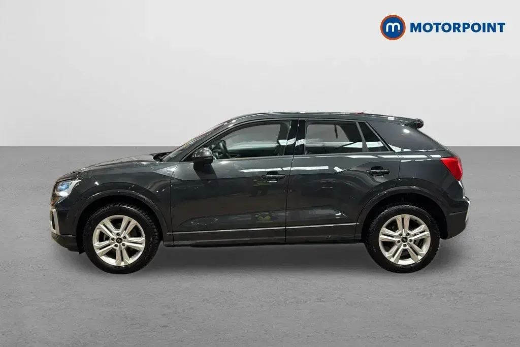 Usado Audi Q2 Sport 2024 Cinzento SUV