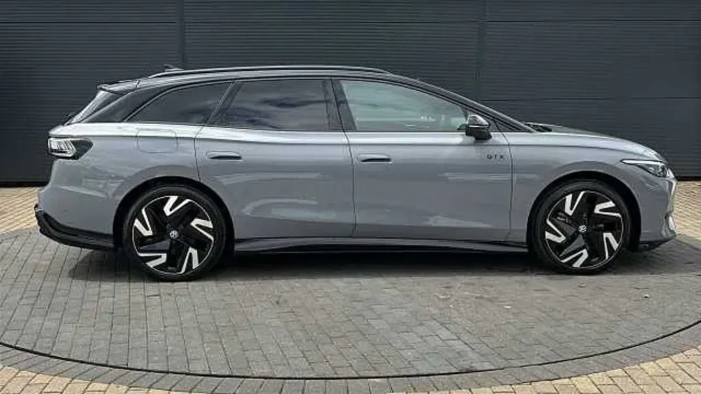 New VW ID.7 250 kW (340 HP) 2025