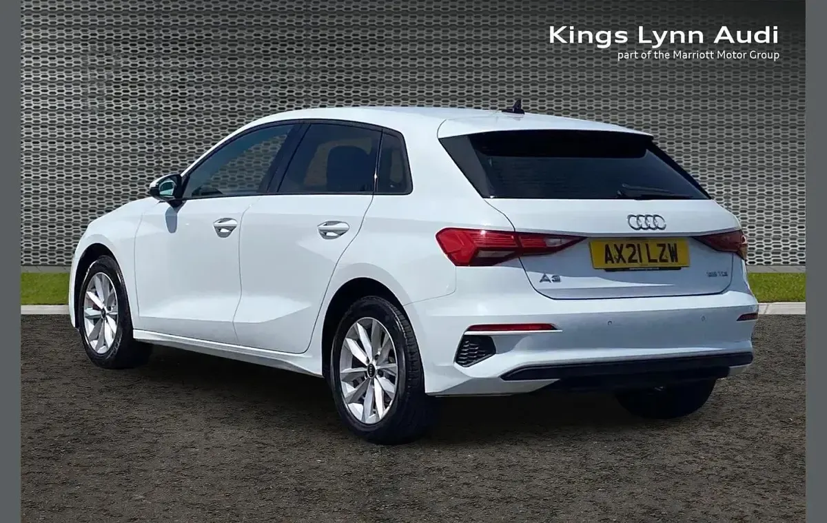 Used Audi A3 147 HP (108 kW) 2021 White Sedan