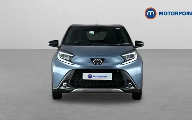 Used Toyota Aygo X 72 HP (52 kW) 2024 Grey SUV