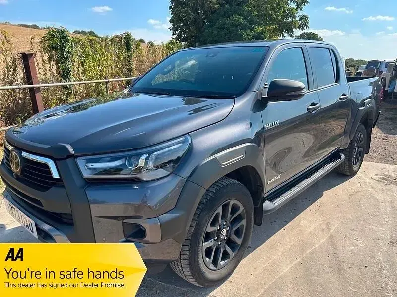 Used Toyota HiLux 201 HP (147 kW) 2023 Grey Pickup