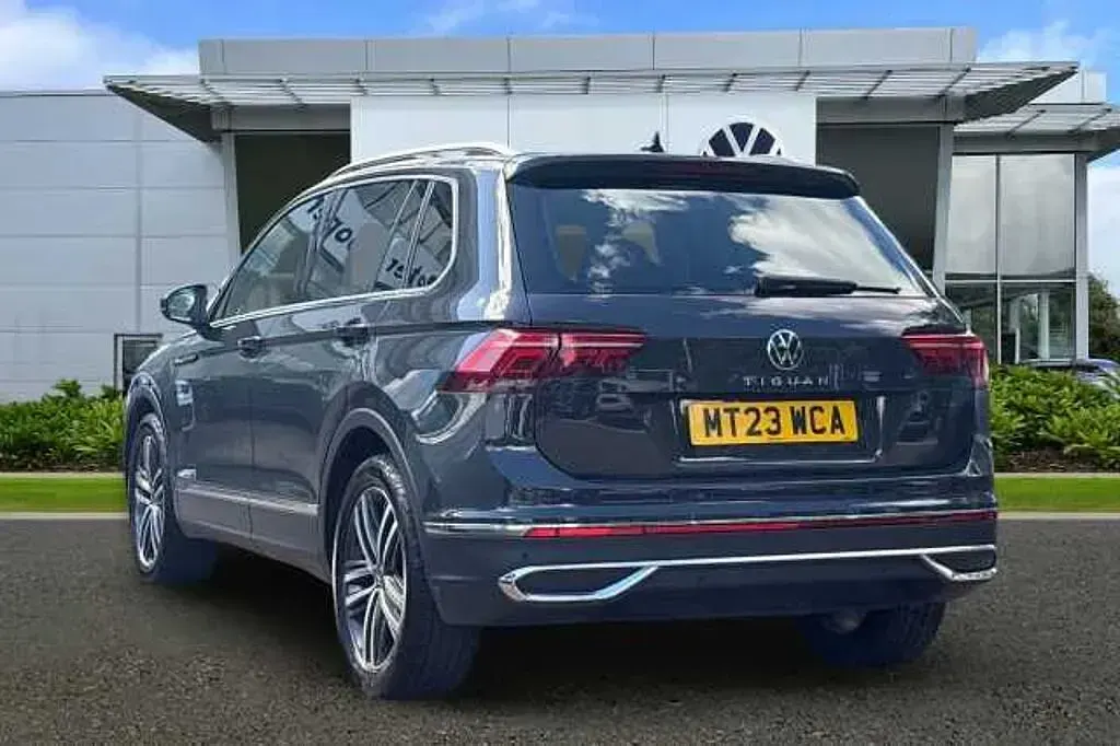Used VW Tiguan Elegance 150 HP (110 kW) 2023 Grey SUV