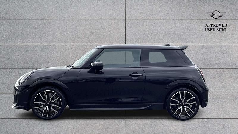 Used Mini Cooper S Hatch 201 HP (147 kW) 2024 Black Hatchback