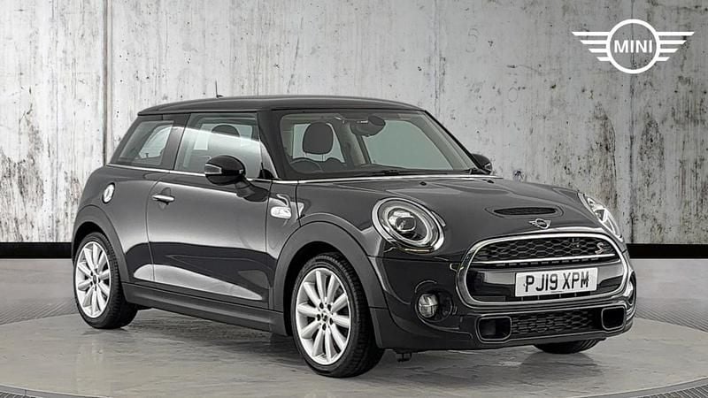 Used Mini Cooper S Classic 189 HP (139 kW) 2019 Grey Hatchback