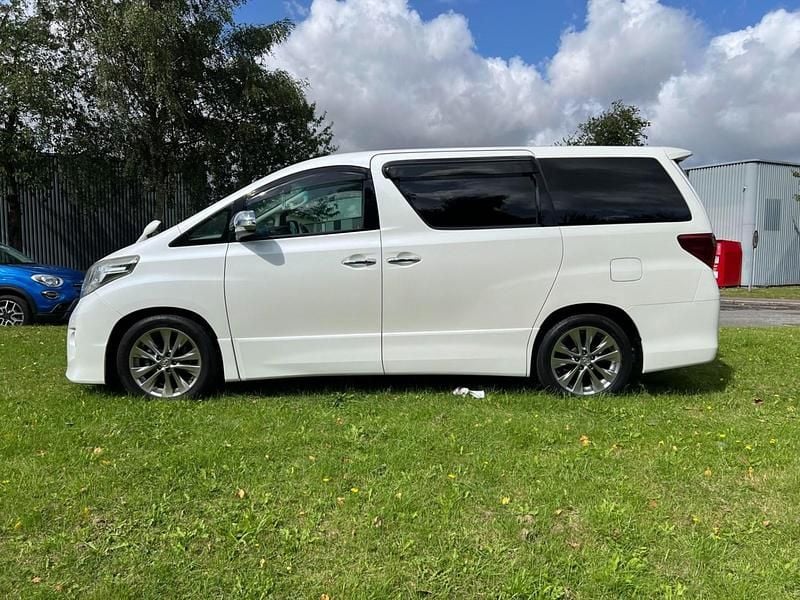 Used Toyota Alphard 2010 White MPV