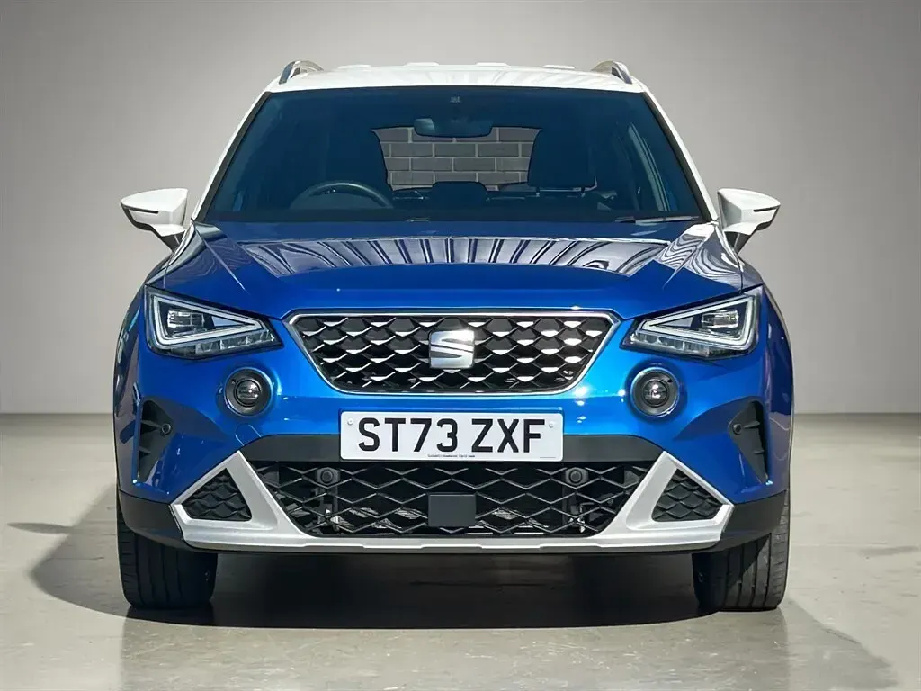 Used Seat Arona Xperience Lux 110 HP (80 kW) 2024 Blue SUV