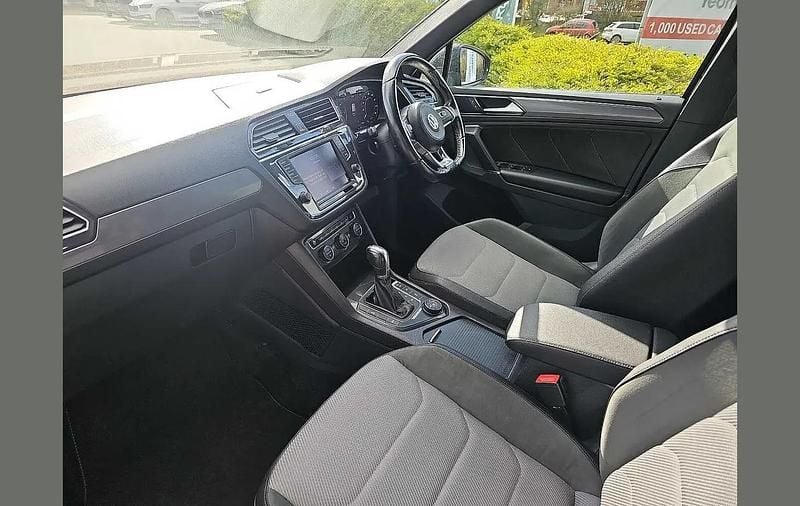 Used VW Tiguan R-line 147 HP (108 kW) 2016 Black SUV