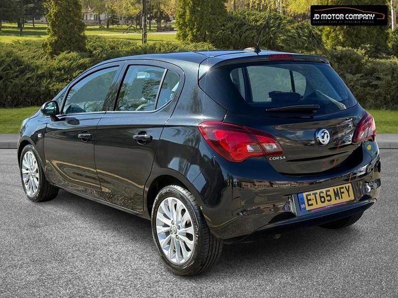 Begagnad Vauxhall Corsa 90 HK (66 kW) 2016 Svart Halvkombi