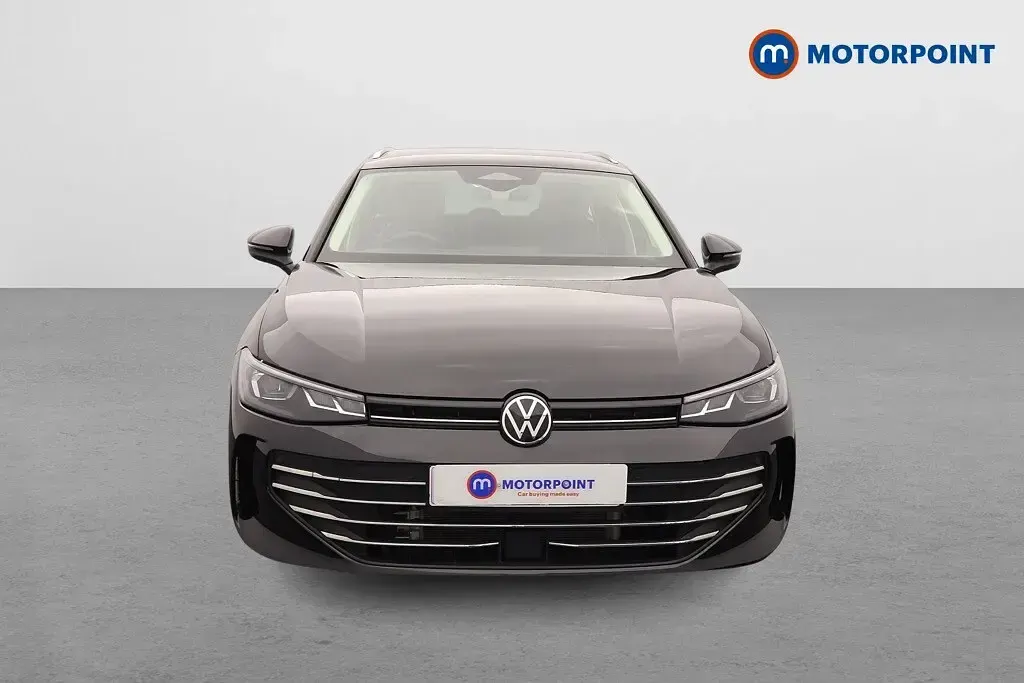 Used VW Passat Life 204 HP (150 kW) 2025 Black Estate