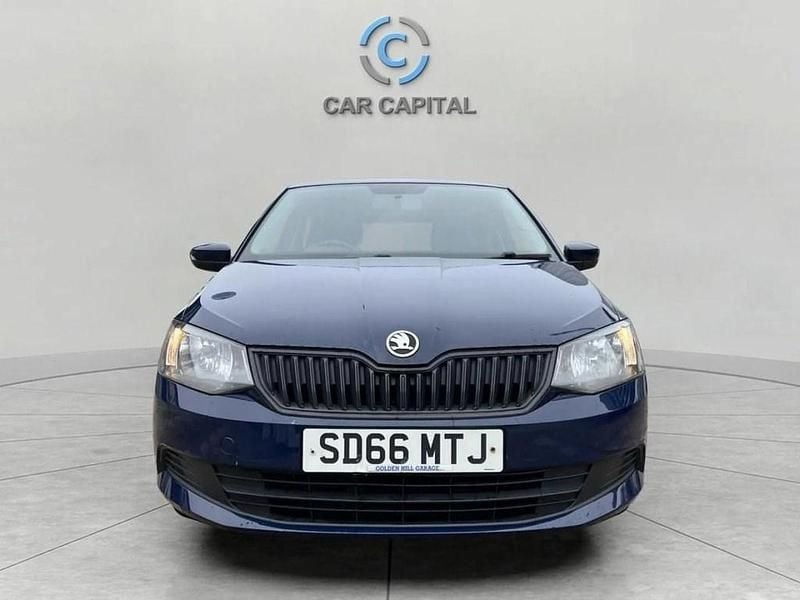 Used Skoda Fabia 60 HP (44 kW) 2016 Blue Hatchback