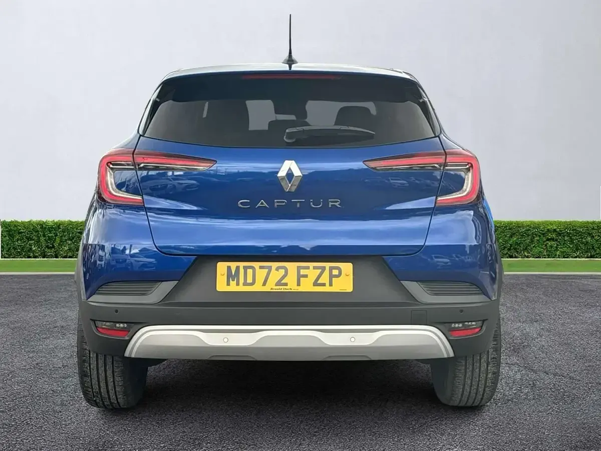Used Renault Captur Evolution 91 HP (66 kW) 2023 Blue SUV