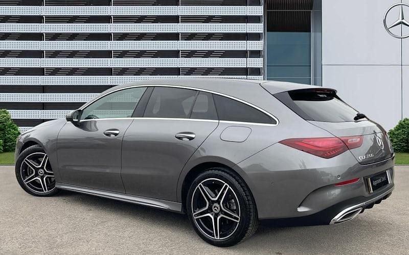 Used Mercedes CLA200 Shooting Brake Executive 163 HP (119 kW) 2022 Estate