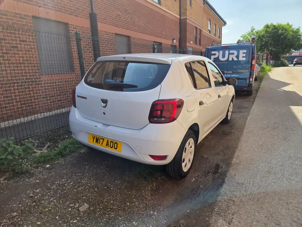 Używany Dacia Sandero Ambiance 2017 Biały Hatchback